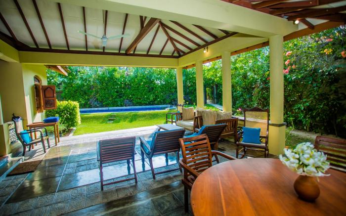 The Chalet - 2 Bedroom Whole Villa (Sleeps 4 to 6)