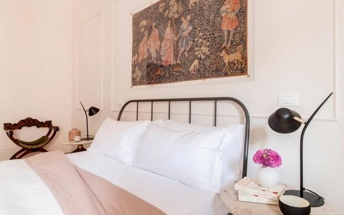 Style and Comfort In Airy Apartment Near Colosseum