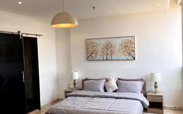 Luxurious Apartment Sea View شقة فارهة على البحر