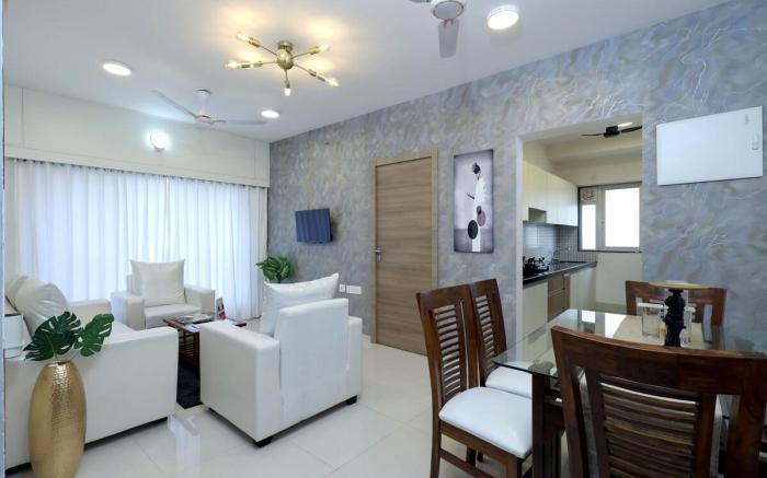 Professionally Managed 2 Bedroom with Balcony 