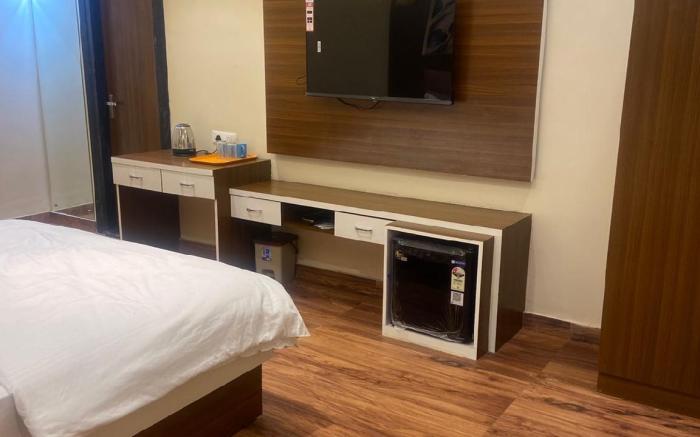 Pink Mahal Resort & Hotel