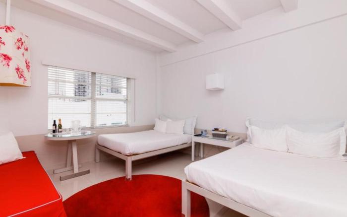 Townhouse Hotel by LuxUrban