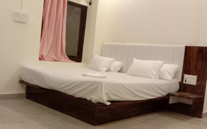 Laxmi Resort By Madstays (Pure Veg), Matheran Regards, Laxmi Resort