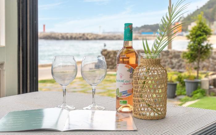 Goseong Littlesquare Oceanview Pension