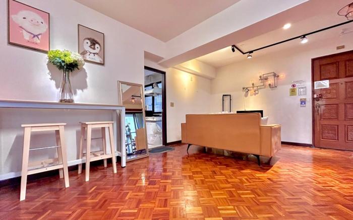 Shared apartment (A)/正東區/Mar-hot sale/電梯大樓/2張雙人床