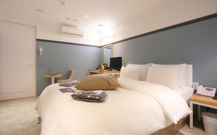 Hotel Yaja Hwajeong Station