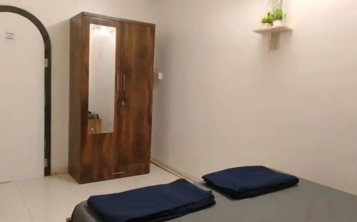 2 Bedroom with a sitout hammock