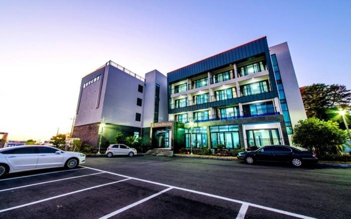 Jeju Regina Pension