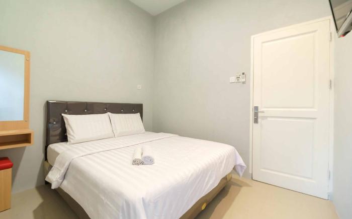 RedLiving Apartemen Royal Park Sentul by Bogor Staycation