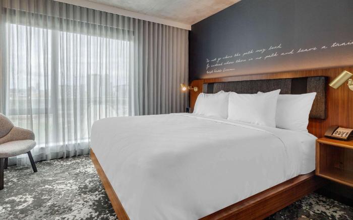 Cambria Hotel Boston Downtown - Seaport