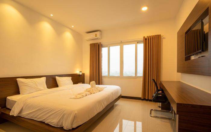 Intouch Riverside Hotel