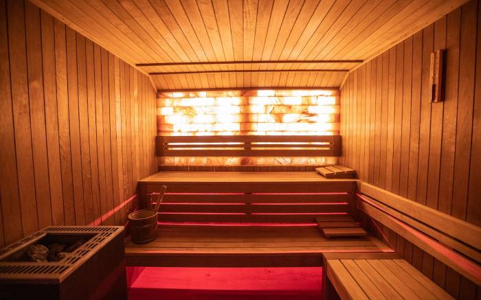 Tresor Le Palais Timisoara, Curio Collection by Hilton