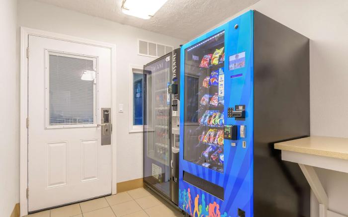 Studio 6  Hayward, CA – Silicon Valley Gateway