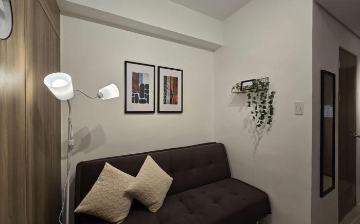 Condotel 1BR Unit w/ Balcony FAME Residences #FM14