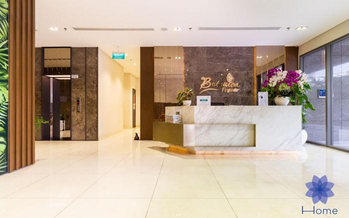 Luxurious apartment at Mansion Building