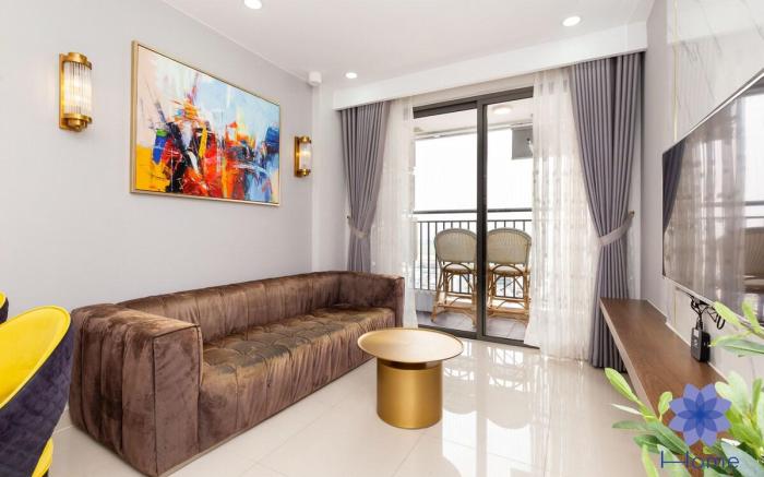 Luxurious apartment at Mansion Building