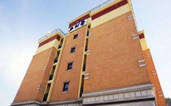 Free Zone Motel