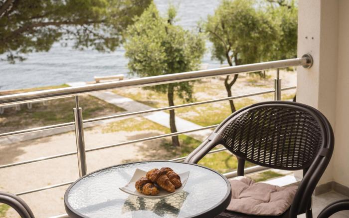 Seaside apartments in Herceg Novi
