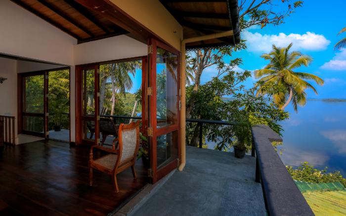 South Point Cottage - Whole Villa 3 Bedroom (Sleeps 6)