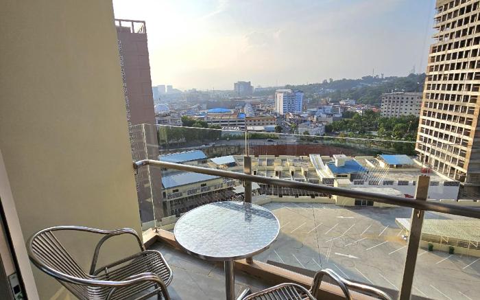 Comfy Apartment Studio Nagoya Thamrin City Tower A