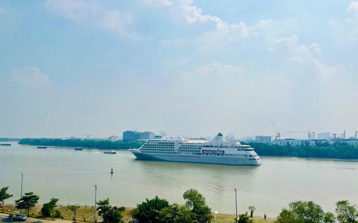 Luxury 2BR panoramic view in Diamond Island