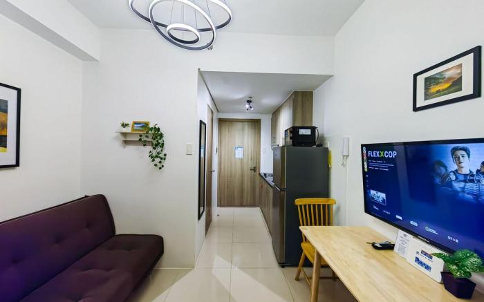 Condotel1BR Unit  w/ Balcony FAME Residences #FM08