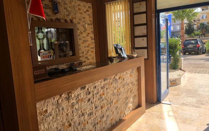 Hotel Lunay