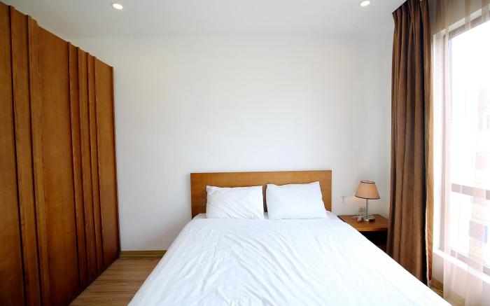Bright & Modern 1-Bedroom Apt, Near Lotte Mall