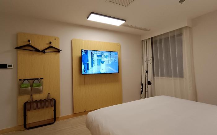 Hi Inn Tianjin Civil Aviation University Dengzhou South Road Metro Station