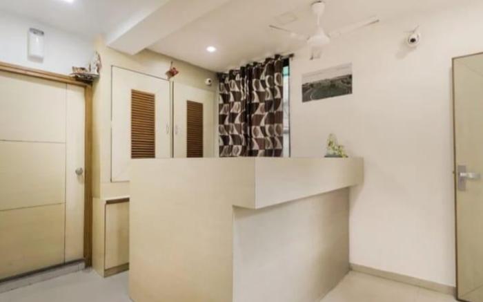 Veejay Hotel