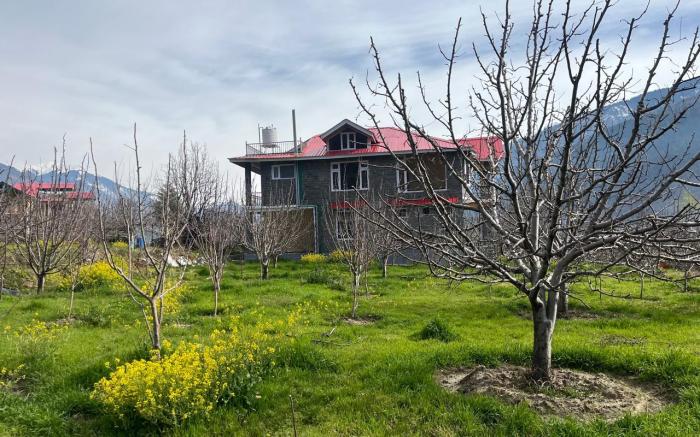 BnBBuddy Himalayan 3 BR FarmStay with Lawn Bonfire