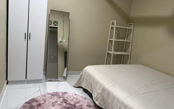 HOMESTAY ALHIJRAH (Rumah Kuning)