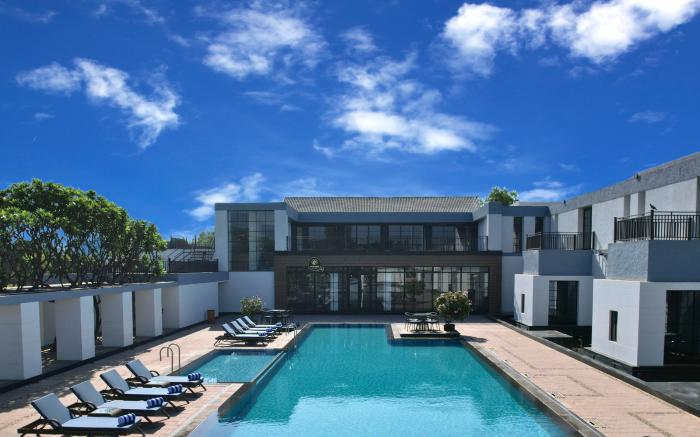 The Augusta Club & Resort