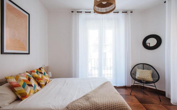 Bright Apartment at Santa Cruz 6 people Parking Op