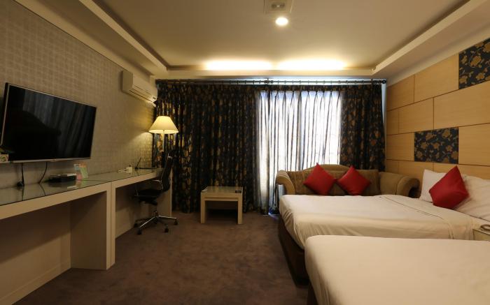 Metro Tourist Hotel Cheonan