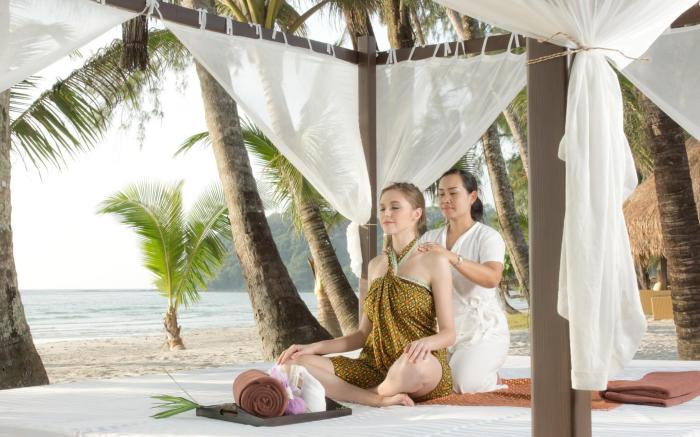 High Season Pool Villa & Spa