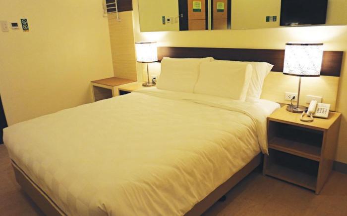Go Hotels Otis-Manila