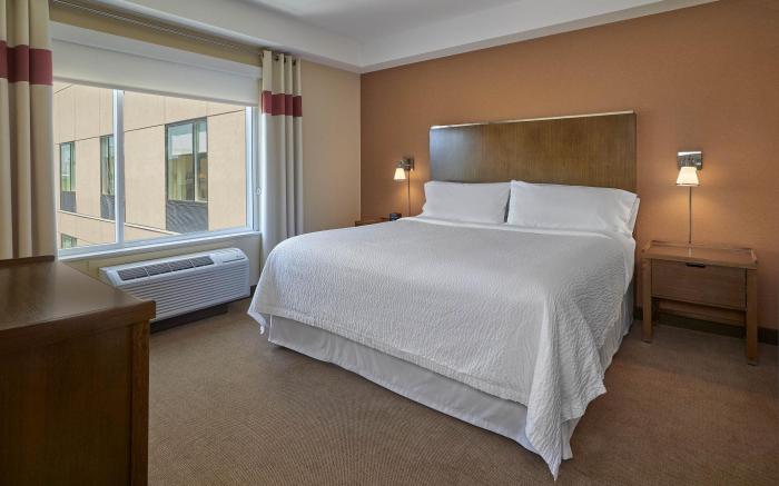 Four Points by Sheraton Sherwood Park