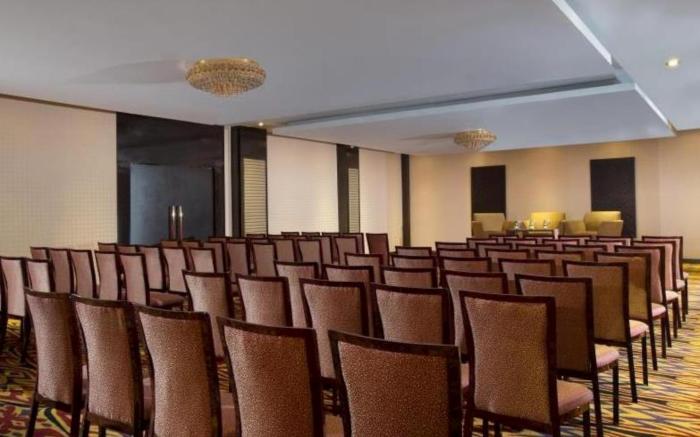 Best Western Plus Makassar Beach