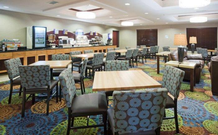 Holiday Inn Express Hotel and Suites Fort Dodge By IHG
