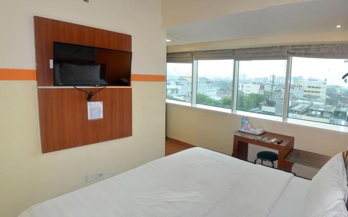 World Hotel