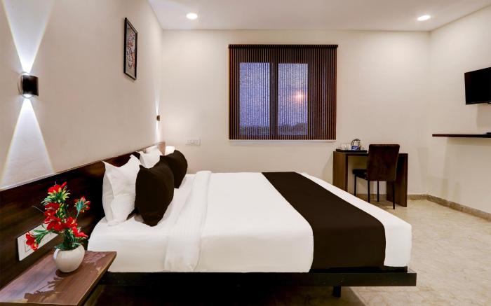 Townhouse OAK BHOOJA HOTELS