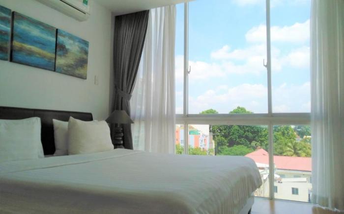 Lucky Residence Suites