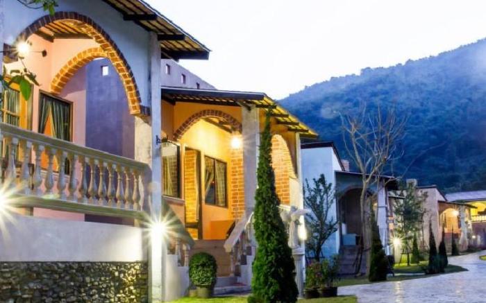 Stamp Hills Resort