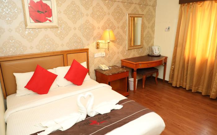 Super OYO Capital O 90125 Hotel Grand Orchard