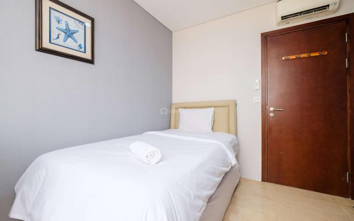 Spacious 2BR L'Avenue Pancoran By Travelio