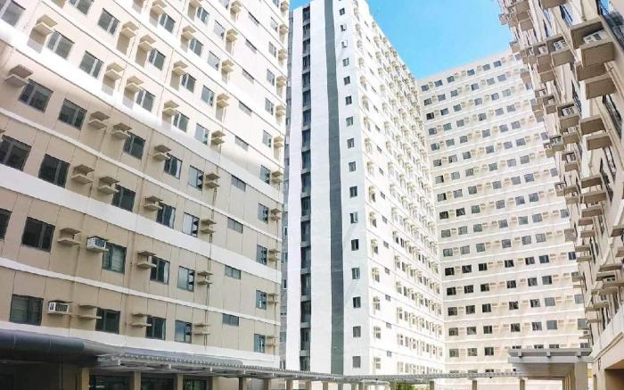 Suite 642-Cavite Airbnb with Resort-like Amenities