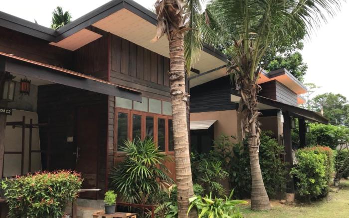 Baan Suan Rim Klong Resort