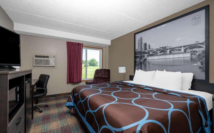 Super 8 by Wyndham Glenwood