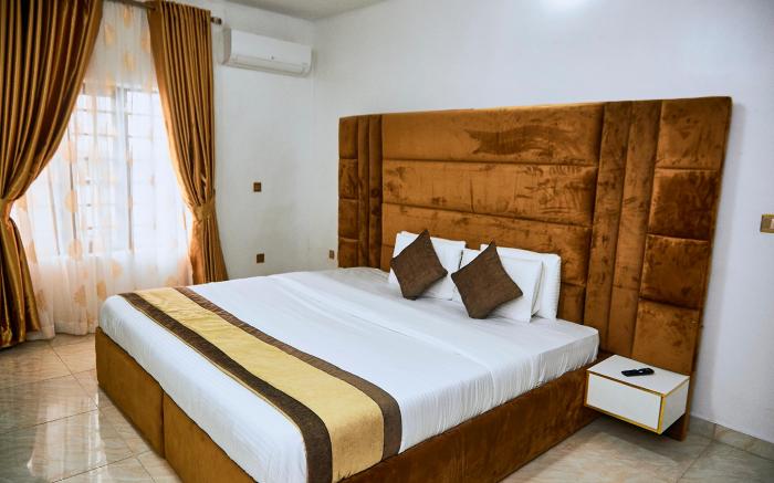 247 Luxury Hotel & Apartment Ajah
